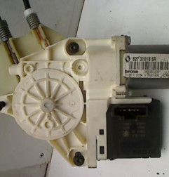 Leve vitre electrique arriere gauche RENAULT MEGANE Photo n°4