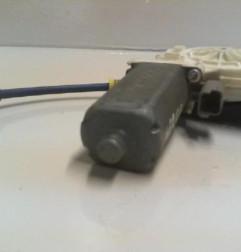 Leve vitre electrique avant gauche PEUGEOT 307 Photo n°4