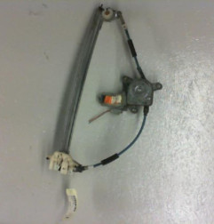 Leve vitre electrique arriere gauche PEUGEOT 406 Photo n°3