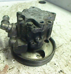 Pompe de direction PEUGEOT 807 Photo n°3