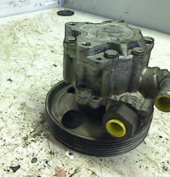 Pompe de direction PEUGEOT 807 Photo n°4