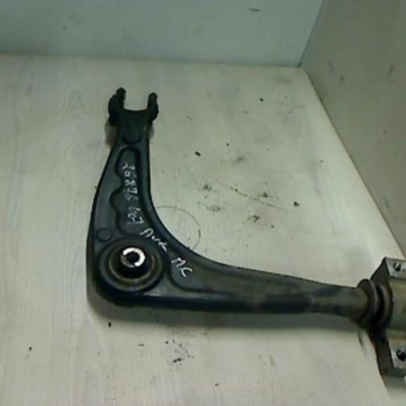 Triangle avant gauche PEUGEOT 407 Photo n°1