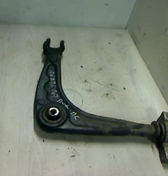 Triangle avant gauche PEUGEOT 407