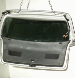 Malle/Hayon arriere VOLKSWAGEN GOLF 5