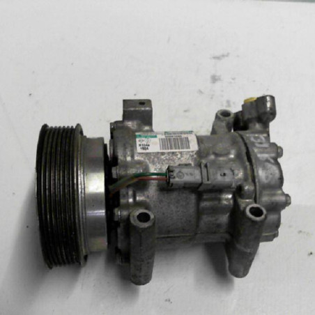 Compresseur clim RENAULT MODUS Photo n°1