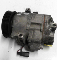 Compresseur clim VOLKSWAGEN POLO 4 Photo n°1
