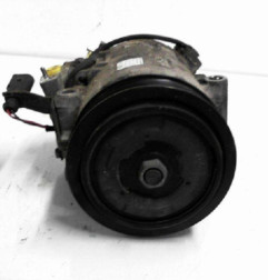 Compresseur clim VOLKSWAGEN POLO 4