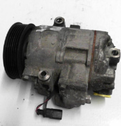 Compresseur clim VOLKSWAGEN POLO 4 Photo n°4