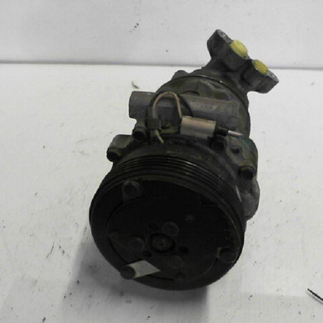 Compresseur clim RENAULT CLIO 2 Photo n°1