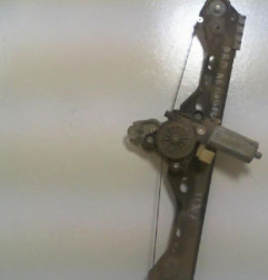 Leve vitre electrique arriere droit MERCEDES CLASSE C 203 Photo n°3