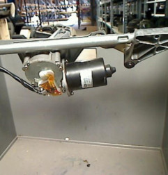 Moteur essuie glace avant MERCEDES CLASSE C 203