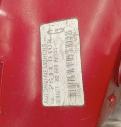 Feu arriere principal gauche (feux) RENAULT CLIO 3 Photo n°6