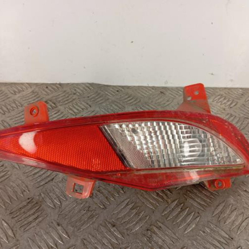 Feu de pare choc arriere droit HYUNDAI I 20 3