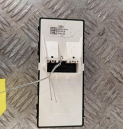 Interrupteur de leve vitre avant gauche HYUNDAI I 20 3