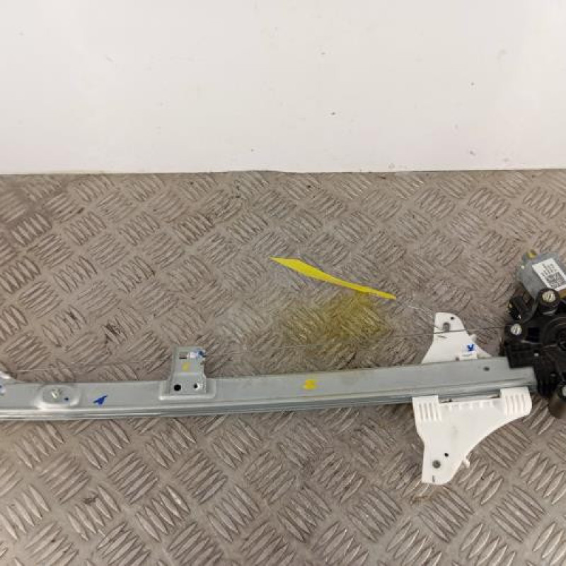 Leve vitre electrique avant gauche HYUNDAI I 20 3