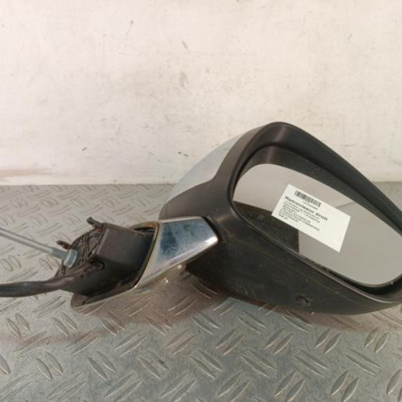 Retroviseur droit CITROEN DS3