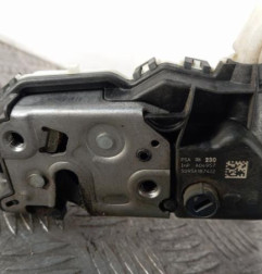 Serrure avant droit PEUGEOT 3008 1