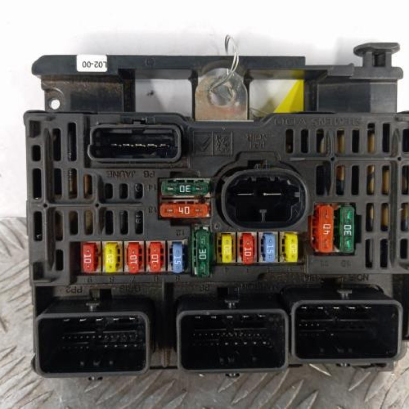 Boitier servitude moteur (BSM) PEUGEOT 407