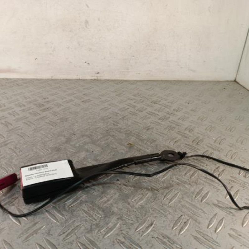 Attache ceinture avant droit FORD B-MAX