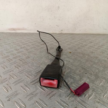 Attache ceinture avant droit FORD B-MAX