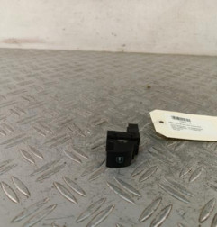 Interrupteur de leve vitre arriere droit VOLKSWAGEN GOLF 6 Photo n°1