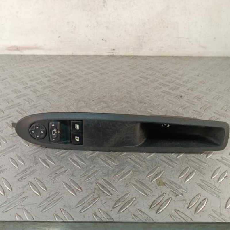 Interrupteur de leve vitre avant gauche CITROEN DS3