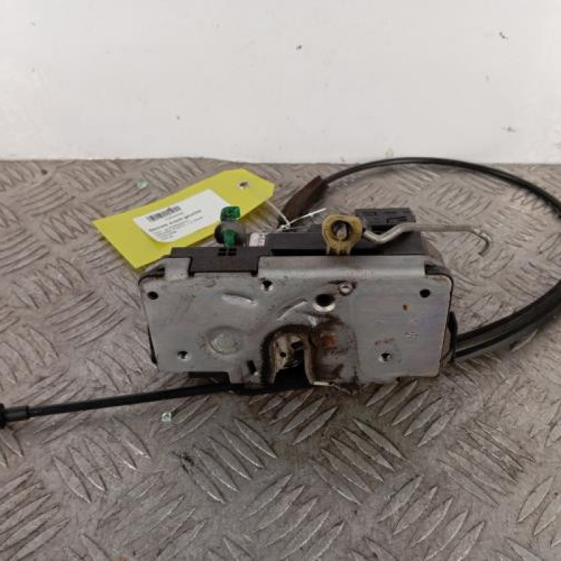 Serrure avant gauche FIAT GRANDE PUNTO