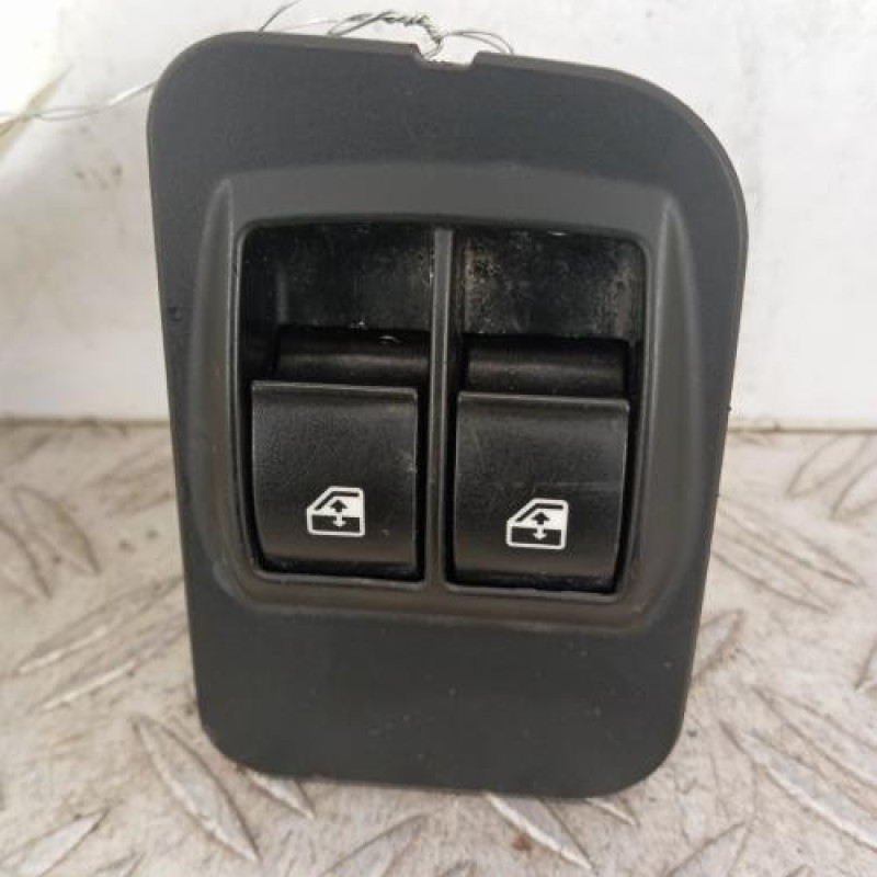 Interrupteur de leve vitre avant gauche CITROEN NEMO