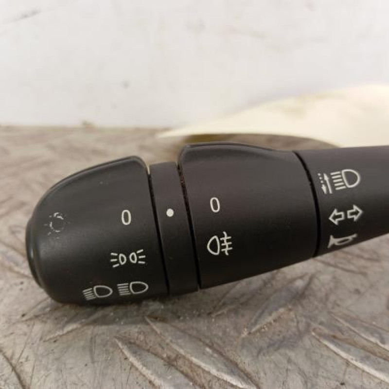 Commodo phare DACIA SANDERO 2 Commodo phare DACIA SANDERO 2