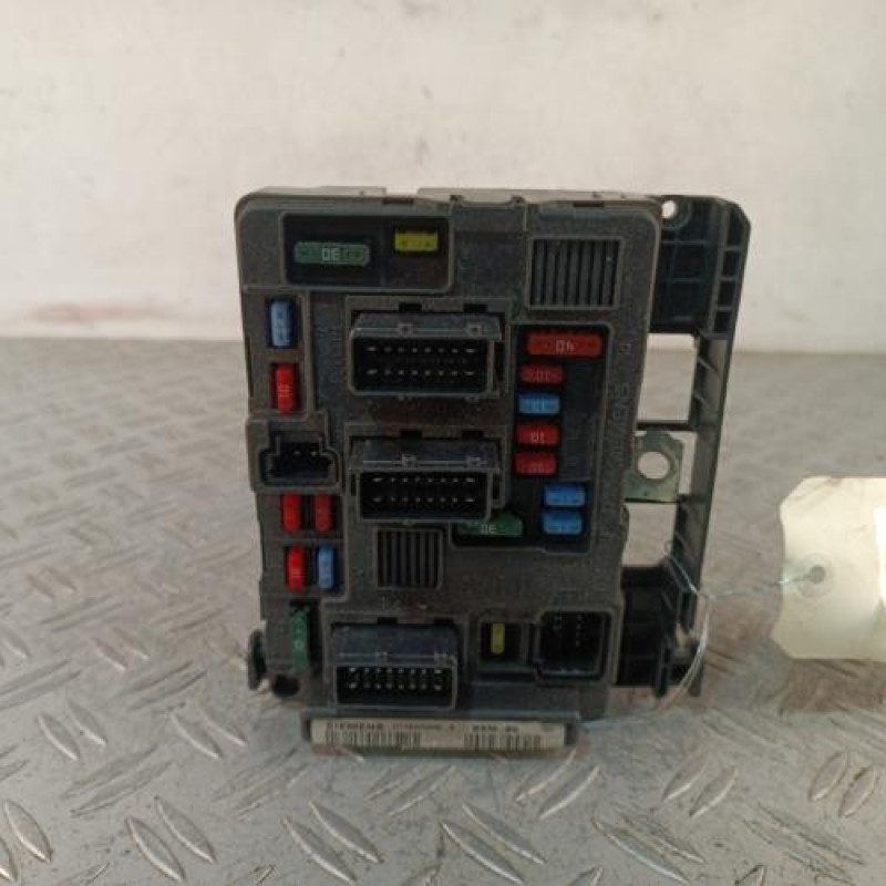 Boitier servitude moteur (BSM) PEUGEOT 307