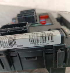 Boitier servitude moteur (BSM) PEUGEOT 307 Photo n°3