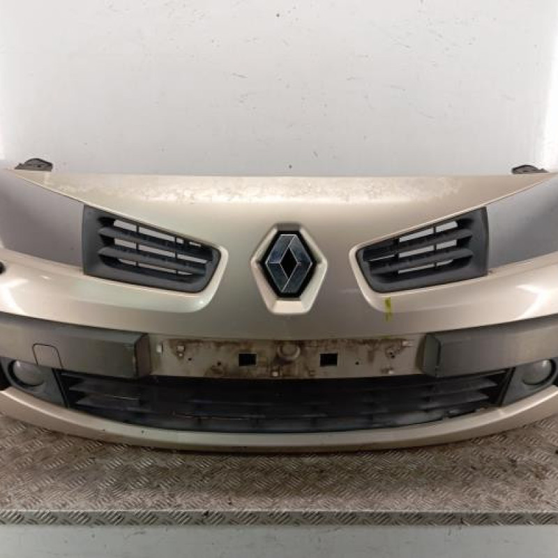 Pare choc avant RENAULT MEGANE 2