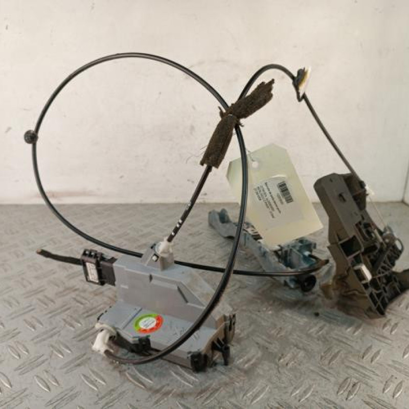 Serrure de porte laterale gauche CITROEN BERLINGO 2