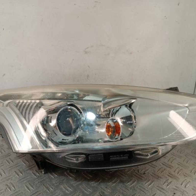 Optique avant principal droit (feux)(phare) FORD B-MAX