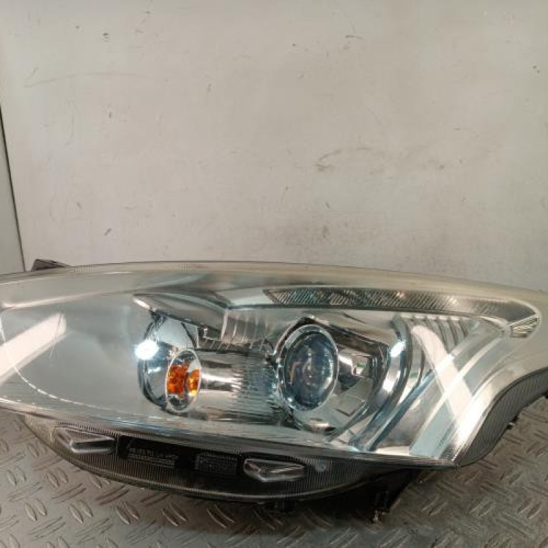 Optique avant principal gauche (feux)(phare) FORD B-MAX