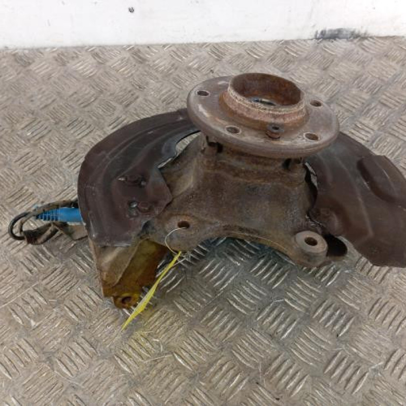 Moyeu avant droit BMW X1 E84