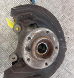 Moyeu avant droit BMW X1 E84