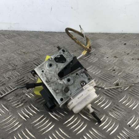 Serrure avant droit AUDI A3 1