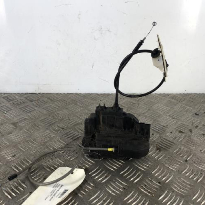 Serrure avant droit NISSAN QASHQAI 1