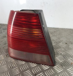 Feu arriere principal gauche (feux) VOLKSWAGEN BORA Photo n°3