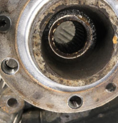 Moyeu avant gauche PEUGEOT 308 2