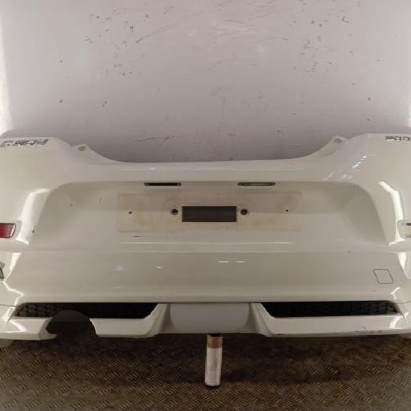 Pare choc arriere VOLVO C 30