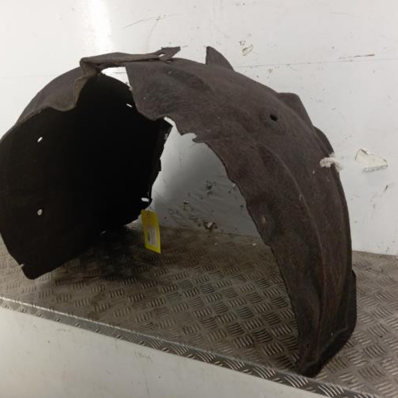 Pare boue avant droit RENAULT SCENIC 3