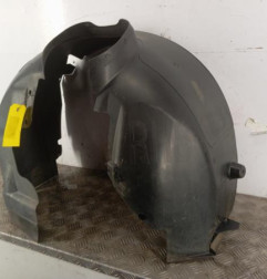 Pare boue avant droit FORD FOCUS 3