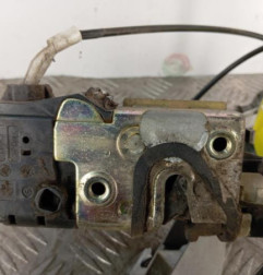 Serrure avant gauche PEUGEOT 407