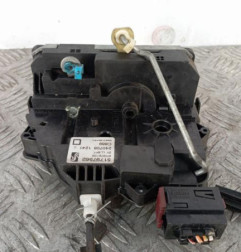 Serrure avant droit FIAT GRANDE PUNTO