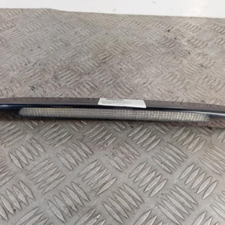 Feu arriere stop central RENAULT CLIO 2 Photo n°1