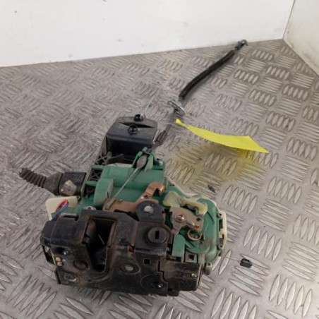 Serrure arriere droit VOLKSWAGEN PASSAT 4