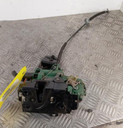 Serrure avant droit VOLKSWAGEN PASSAT 4