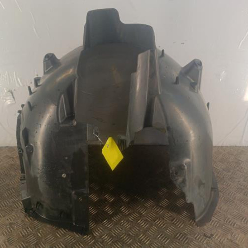 Pare boue avant droit PEUGEOT 308 2